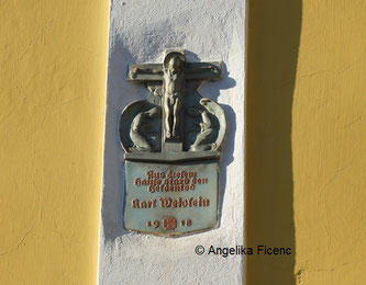 Kreuz mit zwei Engeln, Baden © Mag. Angelika Ficenc 