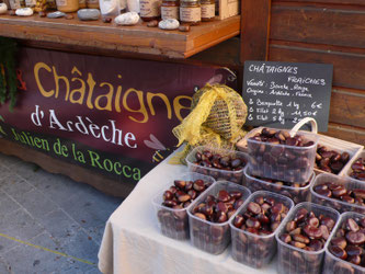 Stand Châtaigne d'Ardèche, Julien de la Rocca, Marché de Noël de Gap, Hautes Alpes