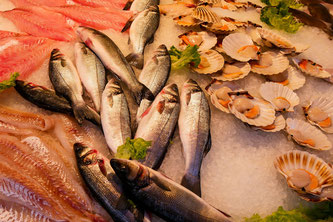 Fisch und Meeresfrüchte am Markt