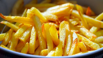 Pommes am Teller