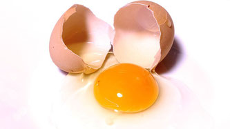 Aufgeschlagenes Ei