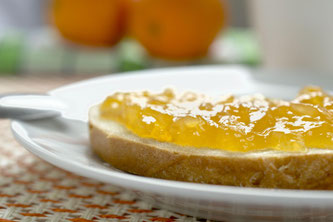 Brot mit Marmelade