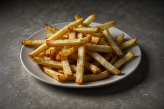 Pommes Frittes am Teller