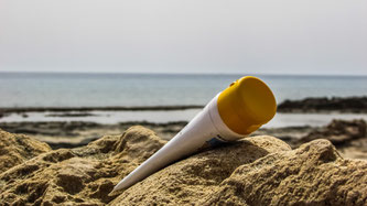 Sonnencreme am Strand