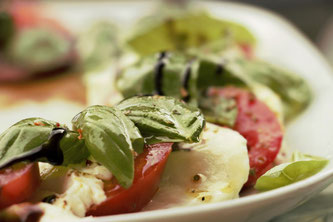 Salat mit Essig und Öl