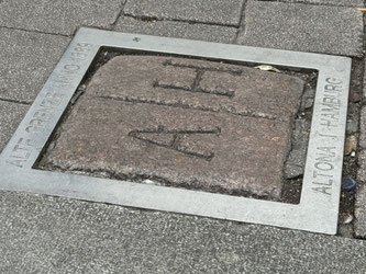 Bild: Grenzstein Altona/Hamburg