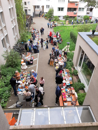 Blick auf den Hofflohmarkt © epaphoto.de