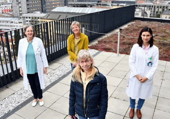 Univ.-Prof. Dr. Daniela Karall; Univ.-Prof. Dr. Sabine Rudnik (Leitende Oberärztin am Zentrum für Medizinische Genetik, Innsbruck); Anita Wieser (Patientin); Priv.-Doz. Dr. Julia Dumfarth