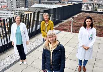 Univ.-Prof. Dr. Daniela Karall; Univ.-Prof. Dr. Sabine Rudnik (Leitende Oberärztin am Zentrum für Medizinische Genetik, Innsbruck); Anita Wieser (Patientin); Priv.-Doz. Dr. Julia Dumfarth 