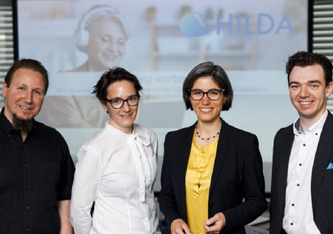 Mai 22, 2022 Markus Golla News, News Österreich Thomas Marek (Founder, CEO), Silvia Pagano (Musikalische Leitung), Mona Dür (Wissenschaftliche Leitung), Alexander Stierl (CEO, CFO) (c) Adrian Almasan
