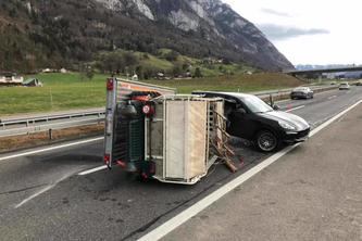Unfall A1 Flums 12:30 Uhr (Bildquelle: Kantonspolizei St.Gallen)