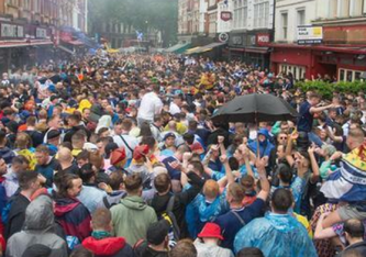 Hier haben sich die schottischen Fans u.a. angesteckt. FOTO: IMAGO