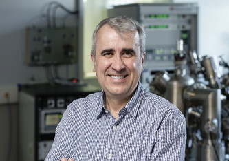 Empa-Wissenschaftler Oliver Gröning koordiniert das Projekt CarboQuant. Bild: Werner Siemens-Stiftung (WSS).