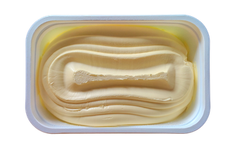 geöffnete Margarinepackung