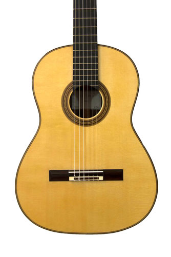 Youri Soroka - classical guitar  