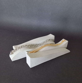 Concrete bracelet tray or jewellery set display tile medusa, by PASiNGA