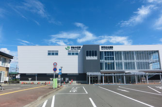 生まれ変わった羽後本荘駅(2023年撮影)