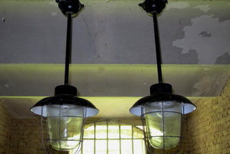 INDUSTRIELE LAMP LAMPEN