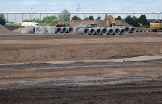 Derzeitiger Bau eines 18 Hektar großen Gewerbegebietes am Neuen Hessenweg im Ortsteil Gailhof