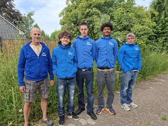 Thomas Huth (stv. Vorsitzender, 1. v. li.) mit dem NABU-Werbeteam (Foto: NABU Lindhorst/A. Schulte-Eickholt)