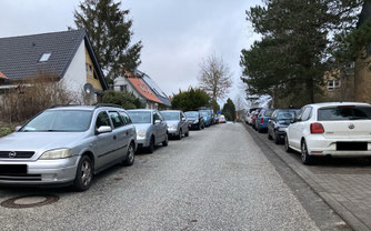 In vielen Straßen fehlt der Platz fürs Rad (Foto: NABU Preetz-Probstei)