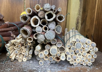 Holzröhren für Insektenhotels