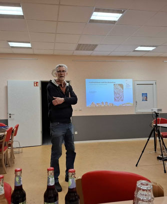 Gerd Dettweiler vor seiner Präsentation