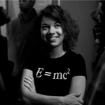 Magdalena Kersting is a physics education researcher; in this picture, she wears a t-shirt with Einstein's famous equation E=mc2