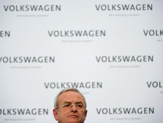 Volkswagen ohne Winterkorn - das war bisher unvorstellbar. Bis zum Ausbruch der nicht nur in Deutschland wohl beispiellosen Unternehmenskrise galt seine Vertragsverlängerung durch den VW-Aufsichtsrat am Freitag als reine Formalie. Foto: Jochen Lübke/Archi