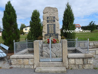 Kriegerdenkmal Kleineibenstein © Mag. Angelika Ficenc