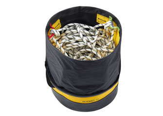 Seil in einem offenen Petzl BUCKET 45 Seilsack.