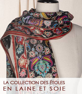 Étoles en laine et soie, motifs imprimés, bordures tissées.
