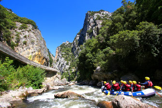 Sensation en rafting dans les Gorges de l'Aude - Pyrénées Audoises