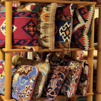 特注120cm アラベスク　ウシャク産オールドキリム　超ロング　カバーのみ No.546-Vintage Shirvan rug 年代：1970年代 産地