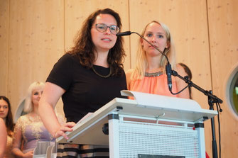 Riesendank an die Klassenlehrerinnen Ann-Kathrin Schüler (10b) und Kristina Roggenbrod (10a)