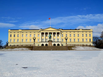 Sehenswürdigkeiten Europa: Norwegen. Bild: Das königliche Schloss in Oslo, der Hauptstadt von Norwegen.