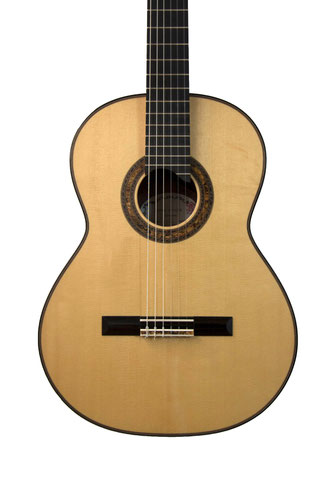 Jasper Sender - classical guitar