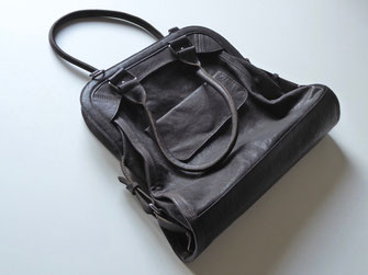 LIEBESKIND-Tasche vorher / Original-Zustand matt & zerknautscht