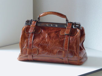 Arzttasche nachher / gepflegter VINTAGE-Look, fertig zum Hausbesuch