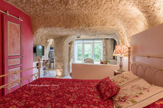 where-to-sleep-hotel-B&B-gites-guided-wine-tours-tastings-Loire-Valley-vineyard-Vouvray-Touraine-Tours-Amboise-Rendez-Vous-dans-les-Vignes-Myriam-Fouasse-Robert