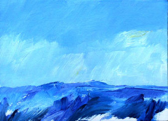 bergbild, berge im winter, blauer himmel, bergmassiv im schnee