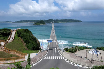 景色とご当地グルメが楽しめる北浦街道と絶景ドライブや絶景ツーリングの名所として全国に知られている角島大橋を渡って角島を巡るコースです。多少のアップダウンがありますが、さほど距離がないので、ポタリング初級者でも十分に楽しめるコースです。