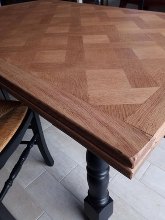 relooking de meuble table à manger bois damier et noir bistro le mans sarthe (1)