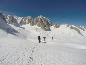 TRAVERSATA DELLA VALÉE BLANCHE