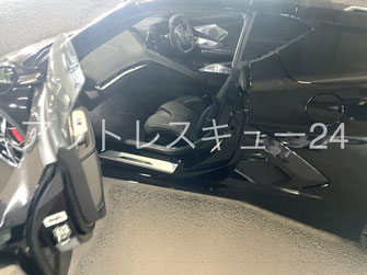 C8コルベット車内インロック鍵穴開錠