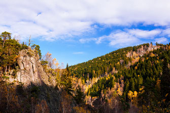 Okertal-im-Herbst, Marienwand, romantischer-Harz, Fesklippen, Harz, Granitfelsen, Wollsackverwitterung, wandern-im-Harz, Highlight-im-Harz, Harzfoto, Harz-Natur, Canonfotografie, Canon, Canon-16-35mm, Harzlandschaft 