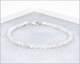 Mondstein Edelsteinarmband 2 - 4 mm  mit 925 Silber  35,90 €