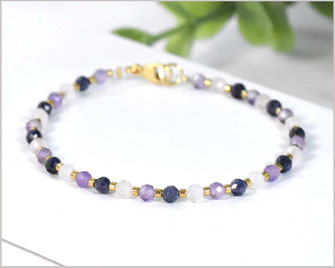 Edelstein Armband mit Rosenquarz Amethyst und Saphir Edelsteinen