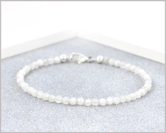 Mondstein Edelsteinarmband 4 mm  mit 925 Silber  35,90 €