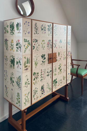 Cabinet 852